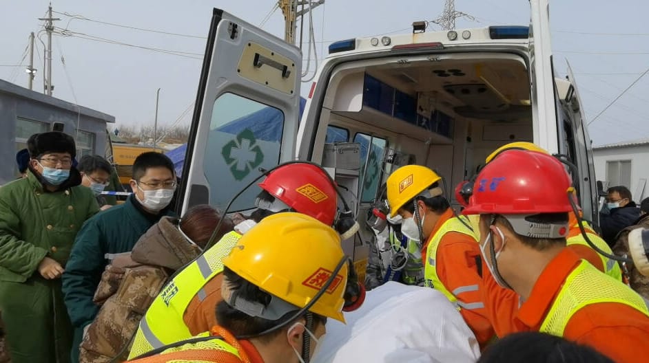 Bergung an der Hushan-Mine: Die Männer waren seit 10. Januar verschüttet.