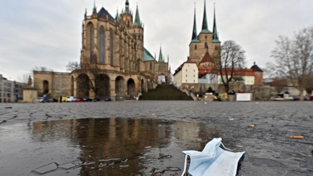 Leerer Domplatz in Erfurt