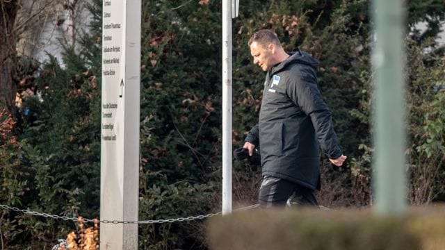 Pal Dardai kommt zum ersten offiziellen Training von Hertha BSC.