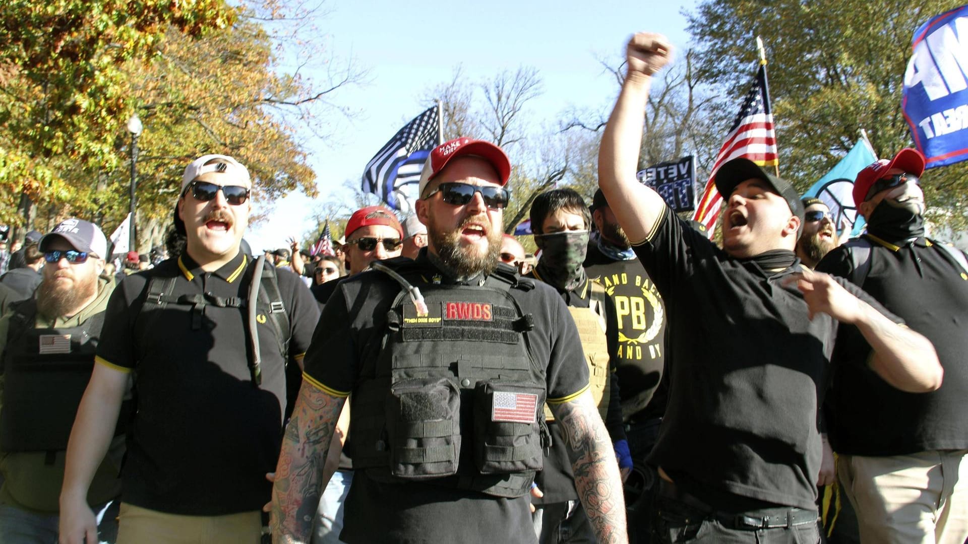 Die Proud Boys: Die Rechtsextremisten protestierten oft für Ex-Präsident Donald Trump, hier im November 2020.