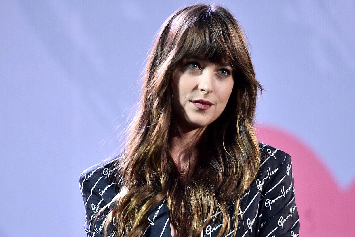 Dakota Johnson: Die Schauspielerin leidet laut eigener Aussage seit dem Teenageralter unter Depressionen.