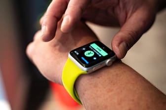 Eine Apple-Smartwatch: Schon das kommende Modell soll angeblich mit einem Blutzuckermesser ausgestattet sein.