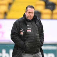 Markus Kauczinski: Der Dynamo-Trainer musste sich ins Krankenhaus begeben.