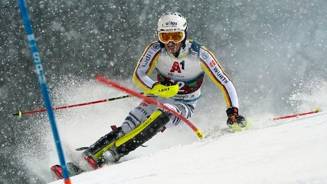 Schied in Schladming aus: Linus Straßer.