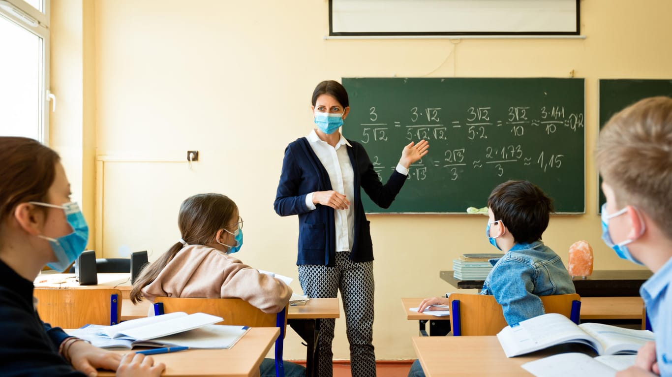 Corona-Infektionsrisiko in Schulen: US-Forscher haben Daten aus Schulen in den Vereinigten Staaten und europäischen Ländern untersucht.