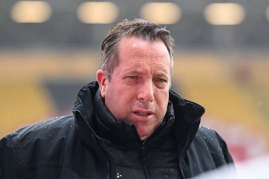 Trainer Markus Kauczinski leitet wieder das Dresdner Training.