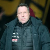 Markus Kauczinski: Der Trainer von Dynamo Dresden musste ins Krankenhaus behandelt werden.