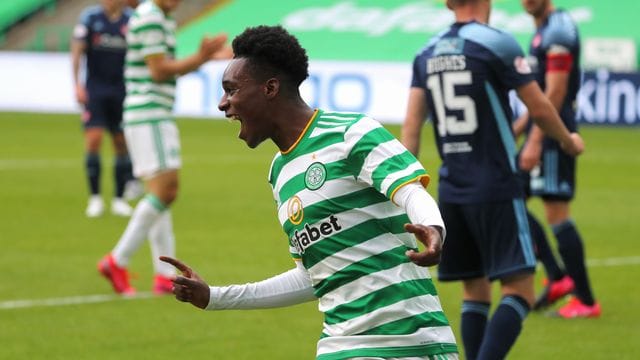 Bayer Leverkusen hat Jeremie Frimpong von Celtic Glasgow verpflichtet. Bayer Leverkusen hat Jeremie Frimpong von Celtic Glasgow verpflichtet.