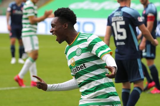Bayer Leverkusen hat Jeremie Frimpong von Celtic Glasgow verpflichtet.