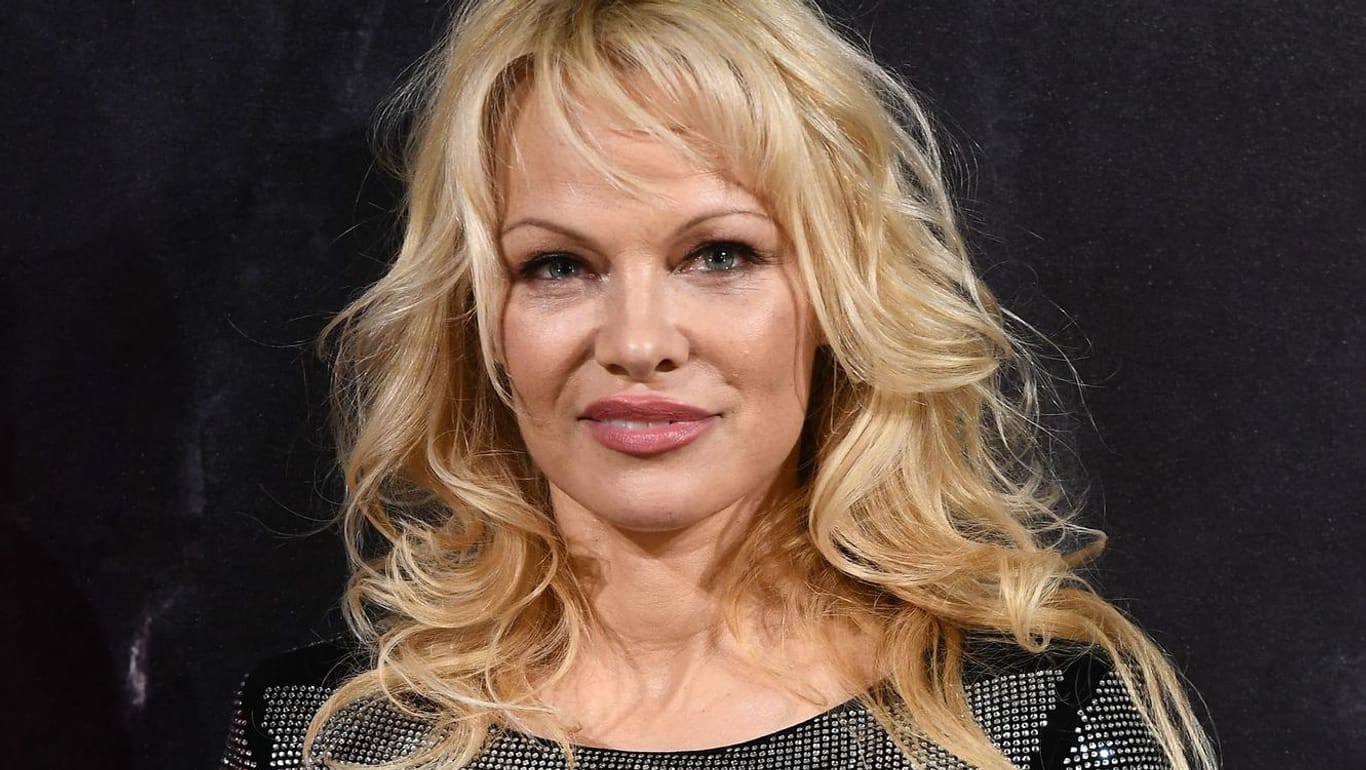 Pamela Anderson: Die "Baywatch"-Nixe hat zum sechsten Mal geheiratet.