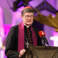 Kölner Erzbischof Rainer Maria Kardinal Woelki (Archivbild): Mehrere Pfarrer wandten sich nun mit einem Brandbrief an Woelki.