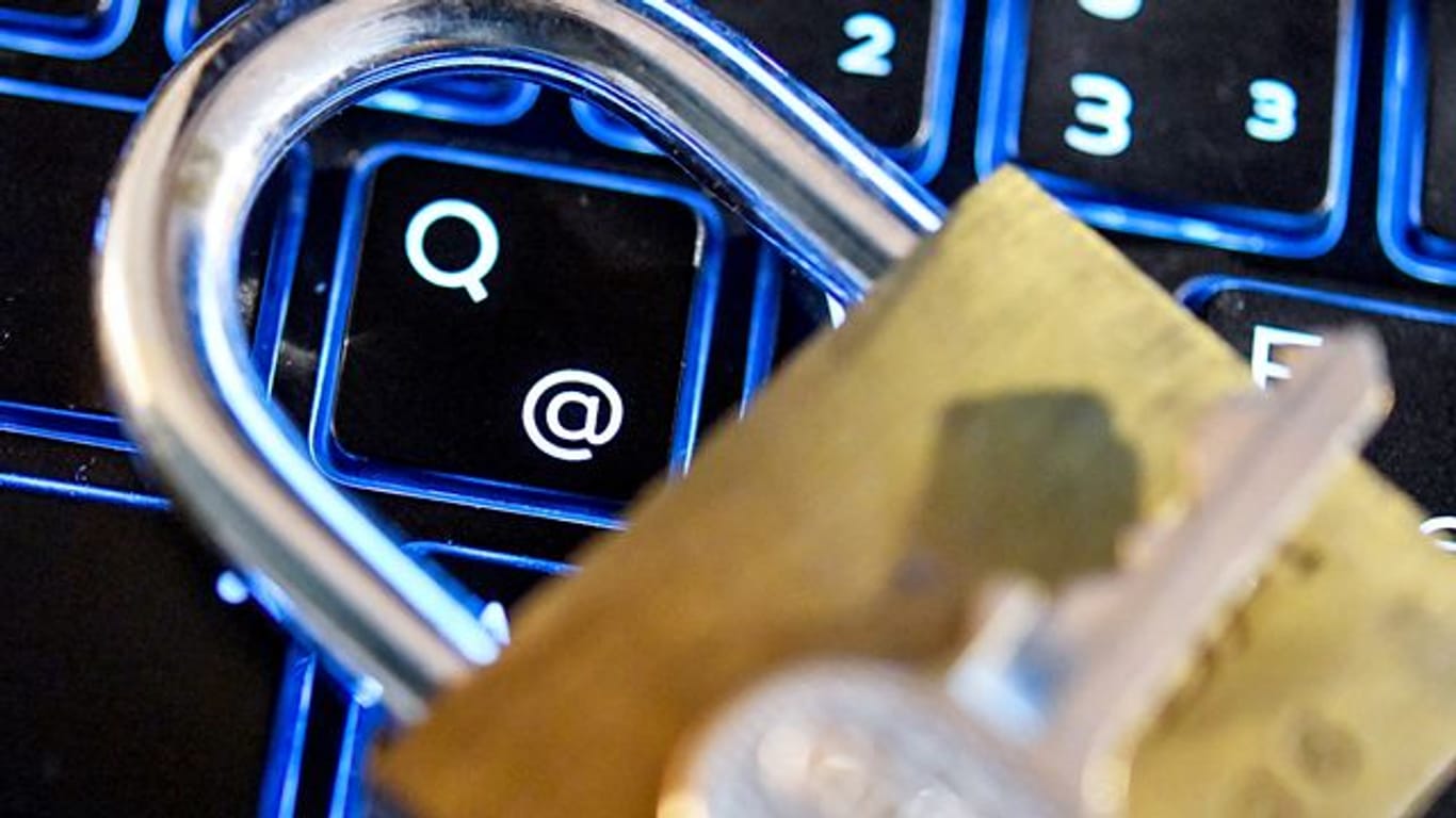 Schlüssel dürfen nicht in fremde Hände geraten: Wer erfährt, dass eines seiner Passwörter kompromittiert ist, sollte schnellstens handeln.