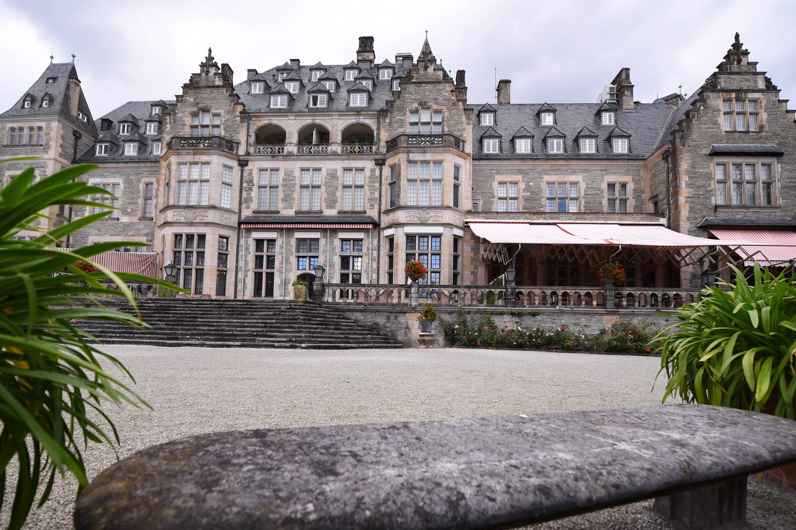 Schlosshotel Kronberg: Das in Hessen gelegene Hotel dient als Schulungsort, aber auch für große Veranstaltungen und sogar Fashionevents.