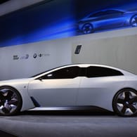 BMW i4: Der Autokonzern stellte ein Modell bereits im März 2018 vor.