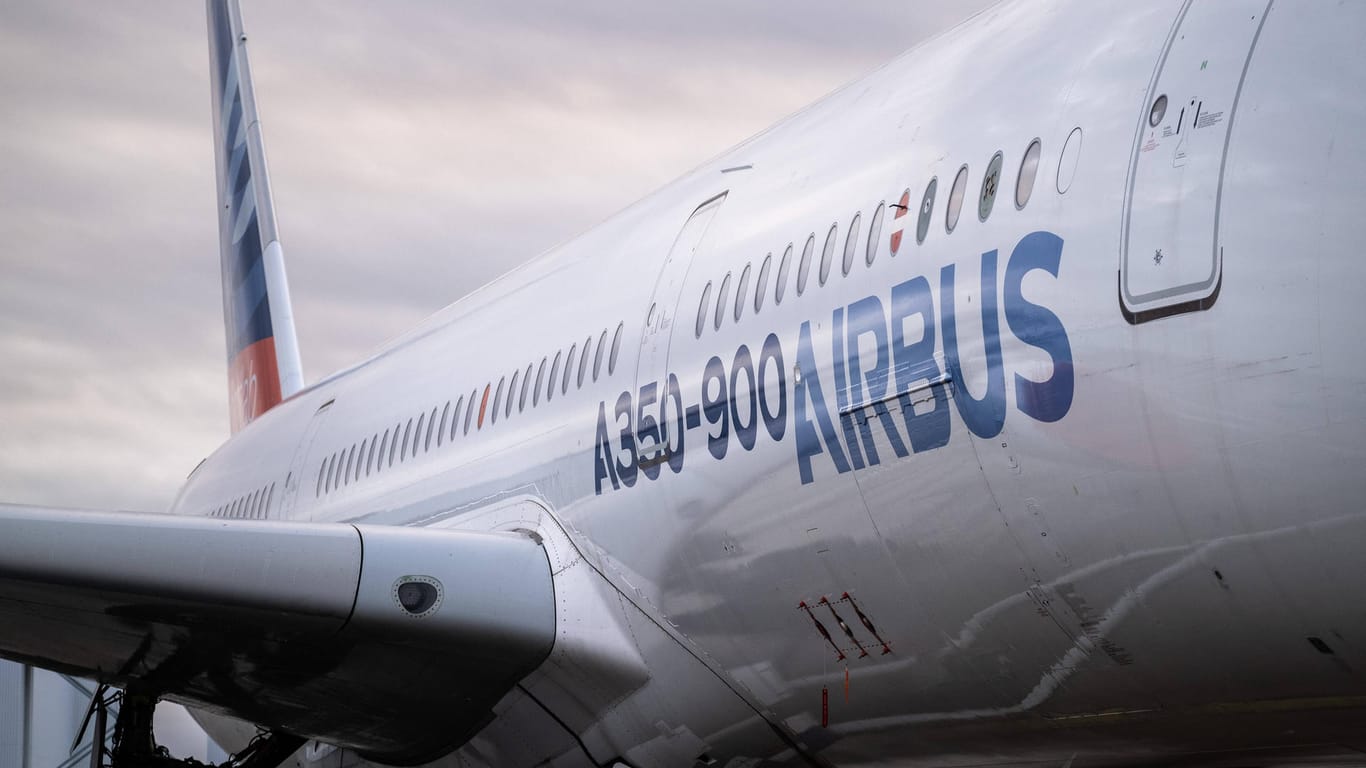 Airbus A350-900: So ein Flieger wird am Sonntagabend in Richtung Falkland-Inseln abheben. (Symbolfoto)