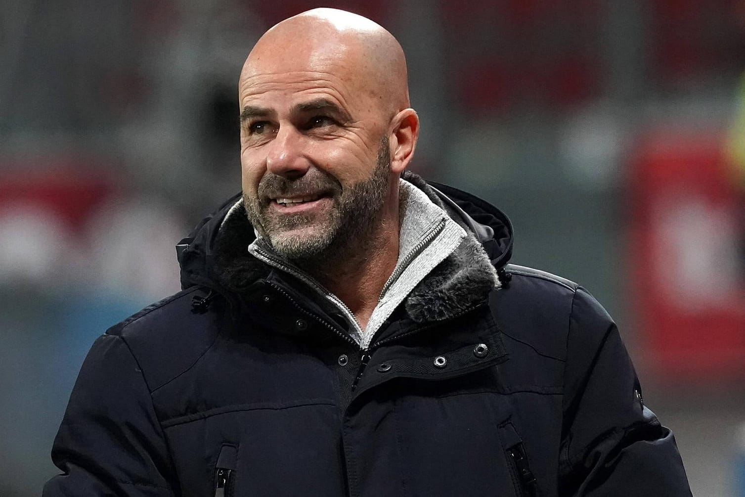 Peter Bosz: Der Bayer-Trainer darf noch auf eine Verstärkung für den offensiven Flügel hoffen.