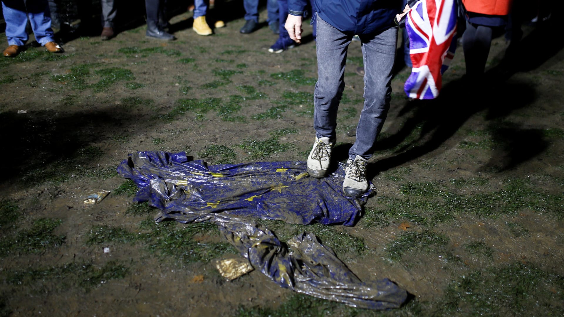 London: Am Brexit-Abend feierten sie noch, doch mittlerweile bereuen die meisten Briten den EU-Austritt.