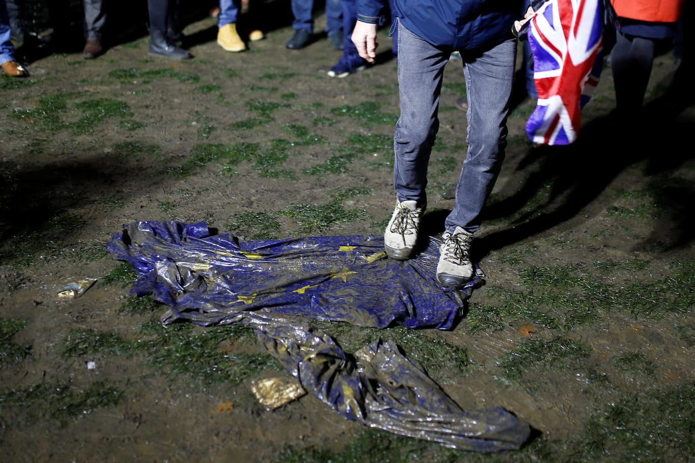 London: Am Brexit-Abend feierten sie noch, doch mittlerweile bereuen die meisten Briten den EU-Austritt.