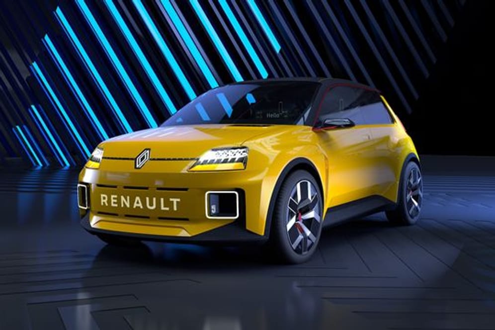 "Here I am": Ob dem Konzeptauto Renault 5 Prototype aber auch tatsächlich ein Serienmodell auf die Straßen folgt, hat der französische Hersteller noch nicht mitgeteilt.