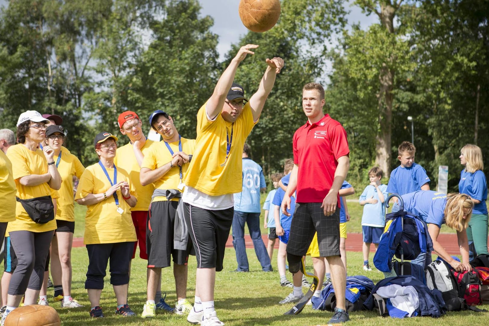 Special Olympics Sportler während einer Veranstaltung zum Thema Inklusion (Archivbild): Projekte, für und mit Menschen mit Behinderung sollen von der Stadt gefördert werden.