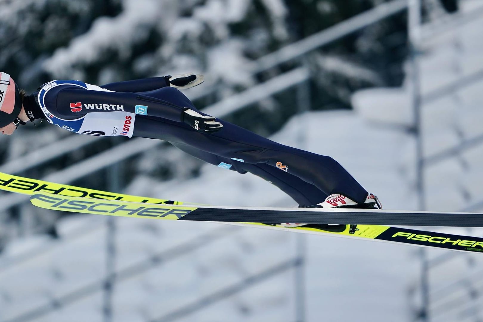 Karl Geiger: Der DSV-Springer erreichte im Finale 142 Meter.