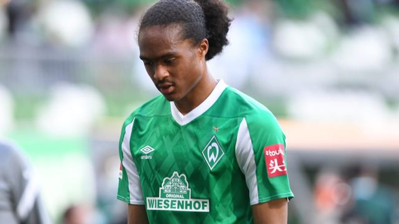 Tahith Chong wird den SV Werder Bremen verlassen und soll nun an den FC Brügge ausgeliehen werden.