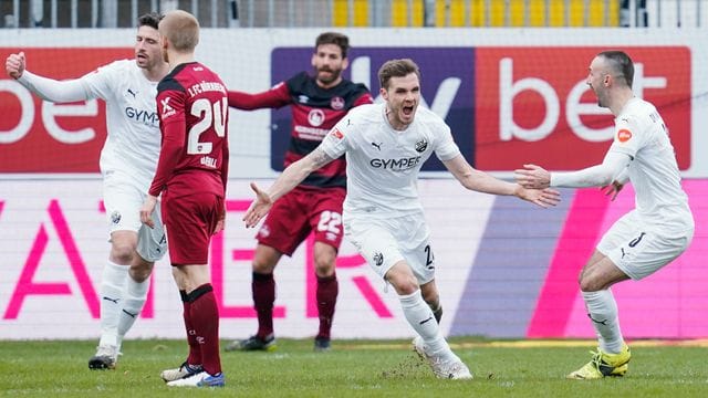 Nils Röseler (M) ebnete Sandhausen mit seinem Tor den Weg zum Heimsieg gegen Nürnberg.