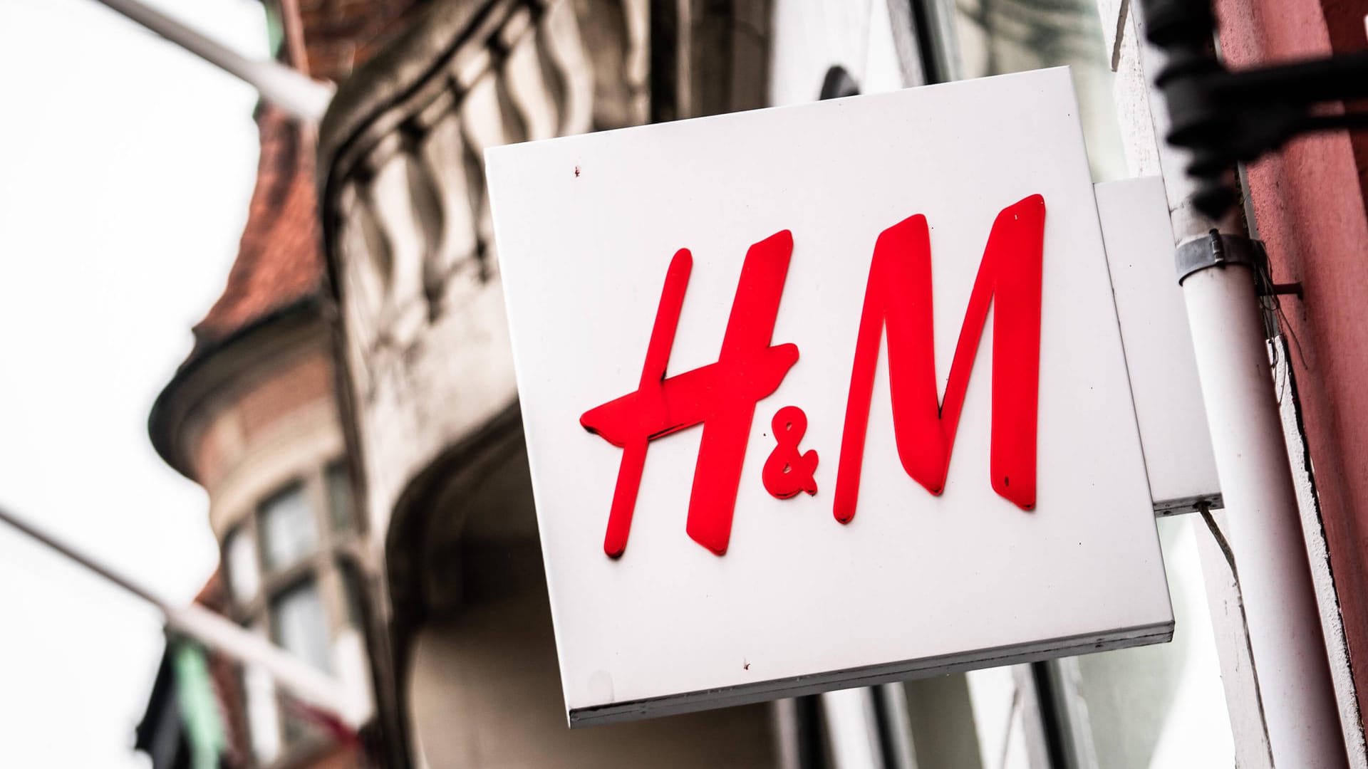 Steht in Kritik: Der schwedische Modekonzern H&M.