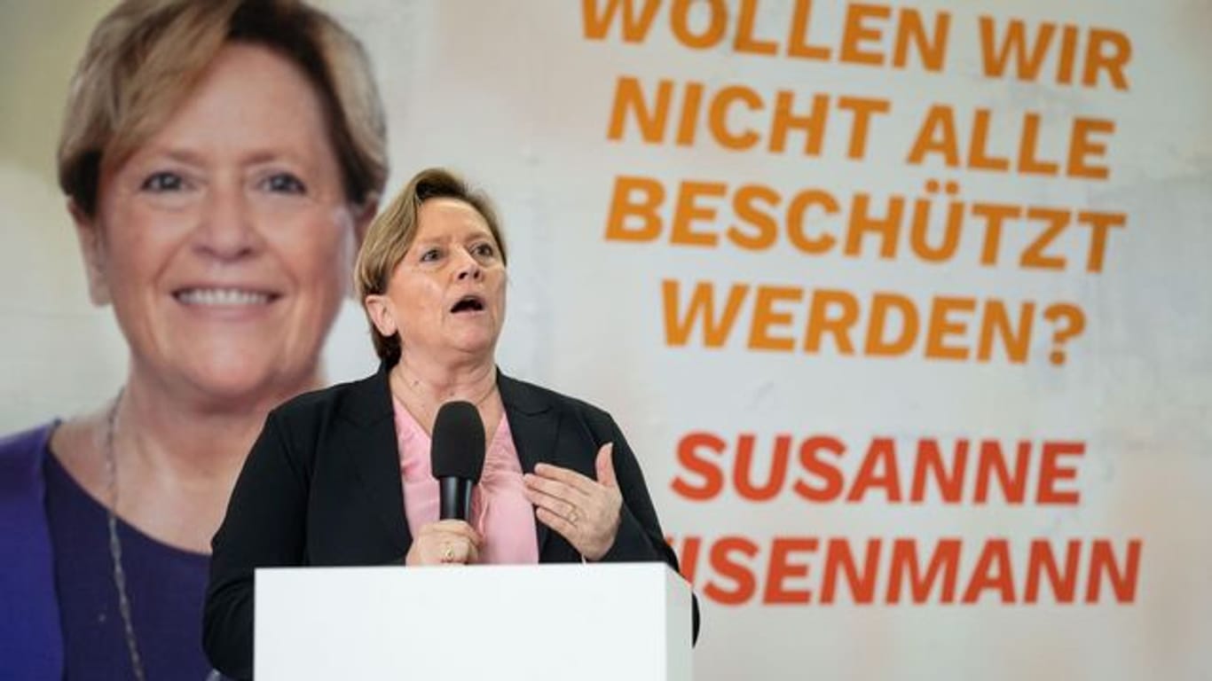 CDU-Spitzenkandidatin Susanne Eisenmann präsentiert die Wahlkampagne der baden-württembergischen CDU.