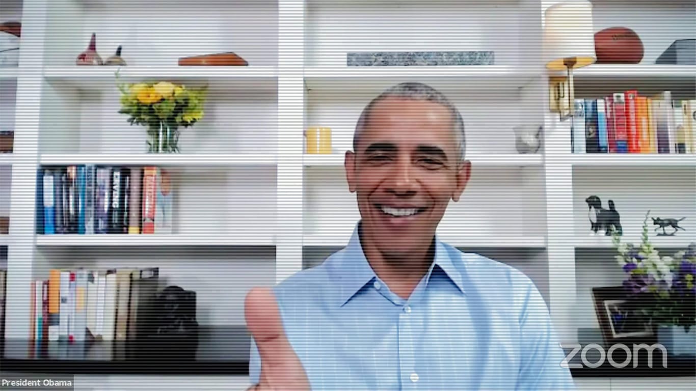 Barack Obama spricht in einem Video-Anruf zu Studenten. Im Heute-Journal sagte er nun, sein Nachfolger Donald Trump werde überschätzt.