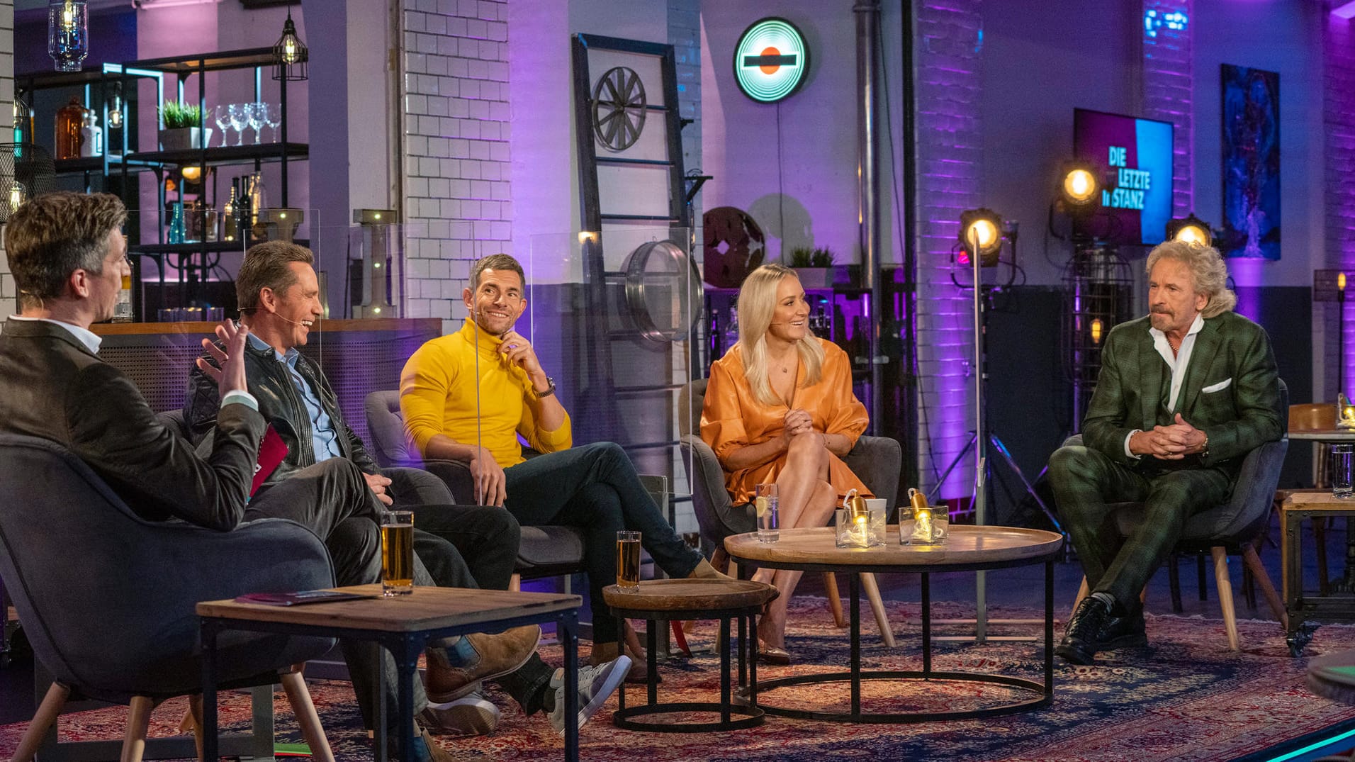 "Die letzte Instanz": Moderator Steffen Hallaschka mit den Gästen Jürgen Milski, Micky Beisenherz, Janine Kunze und Thomas Gottschalk.