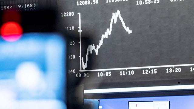 Wird die Corona-Krise zu einem wirtschaftlichen Abschwung führen? Viele Anleger haben davor Sorge. Wird die Corona-Krise zu einem wirtschaftlichen Abschwung führen? Viele Anleger haben davor Sorge.