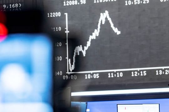 Wird die Corona-Krise zu einem wirtschaftlichen Abschwung führen? Viele Anleger haben davor Sorge.