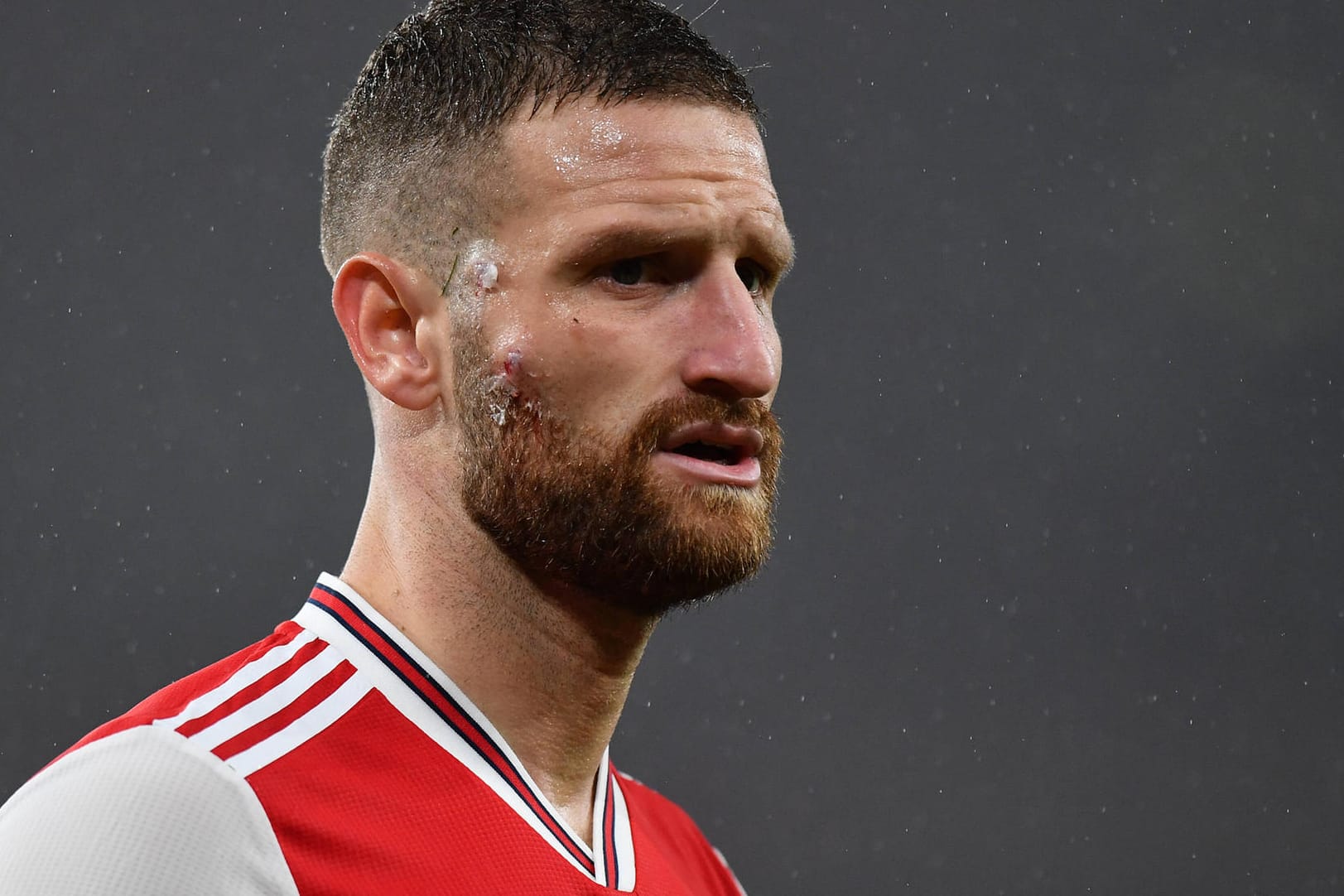 Shkodran Mustafi: Bei Arsenal ist der Innenverteidiger aktuell außen vor.