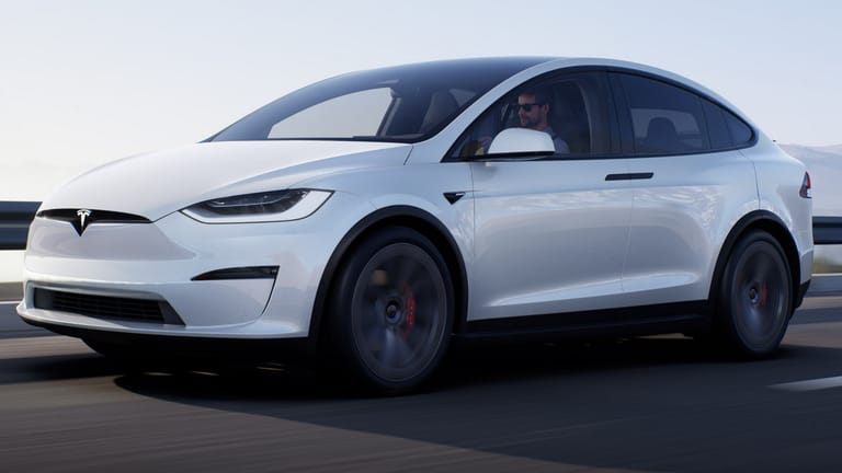Tesla Model X: Auch der große Crossover erhält die Neuerungen. Reichweiten und Top-Tempo sind aber geringer.