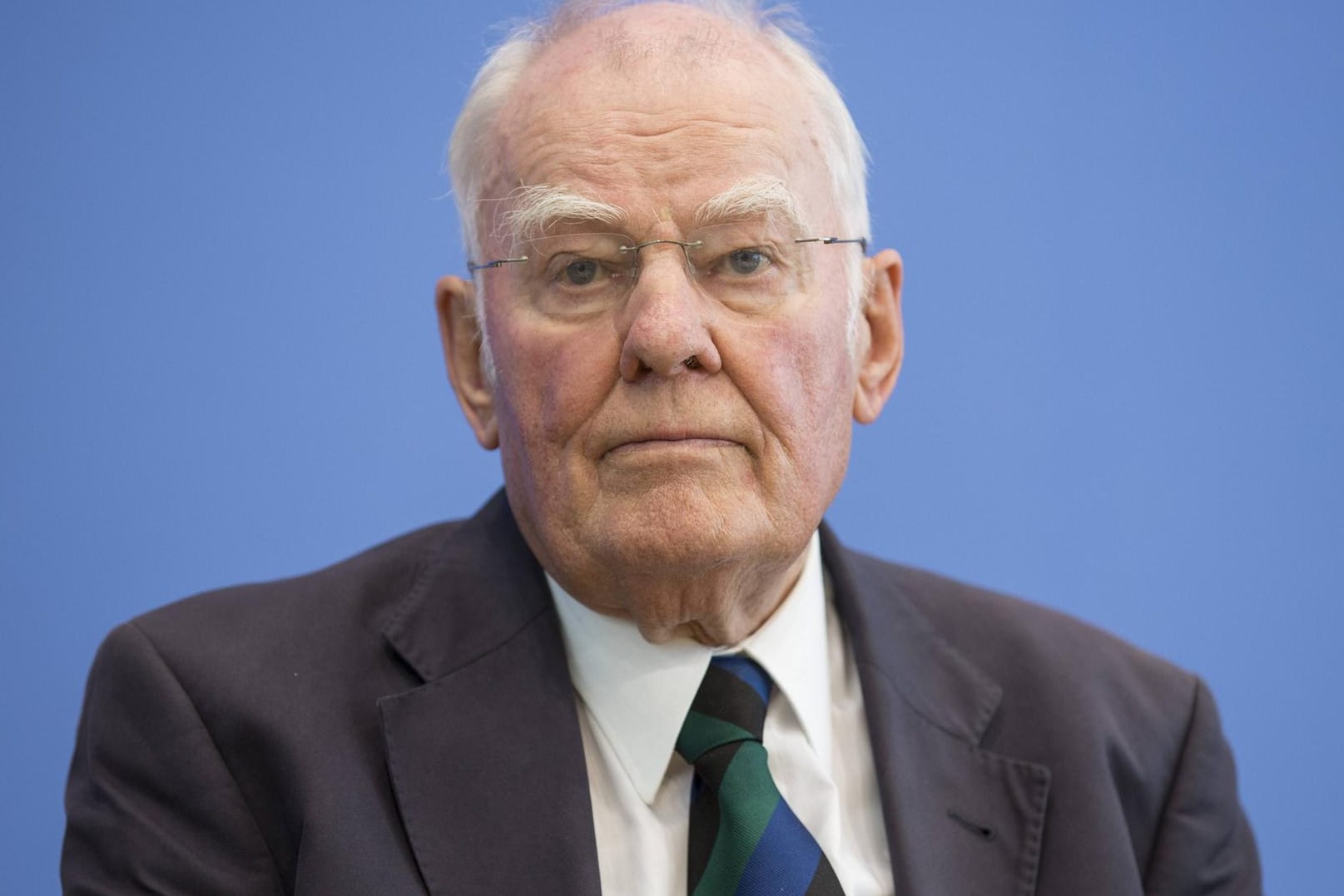 Der frühere Vizepräsident des Bundesverfassungsgerichtes, Ernst Gottfried Mahrenholz: Er ist im Alter von 91 Jahren gestorben.