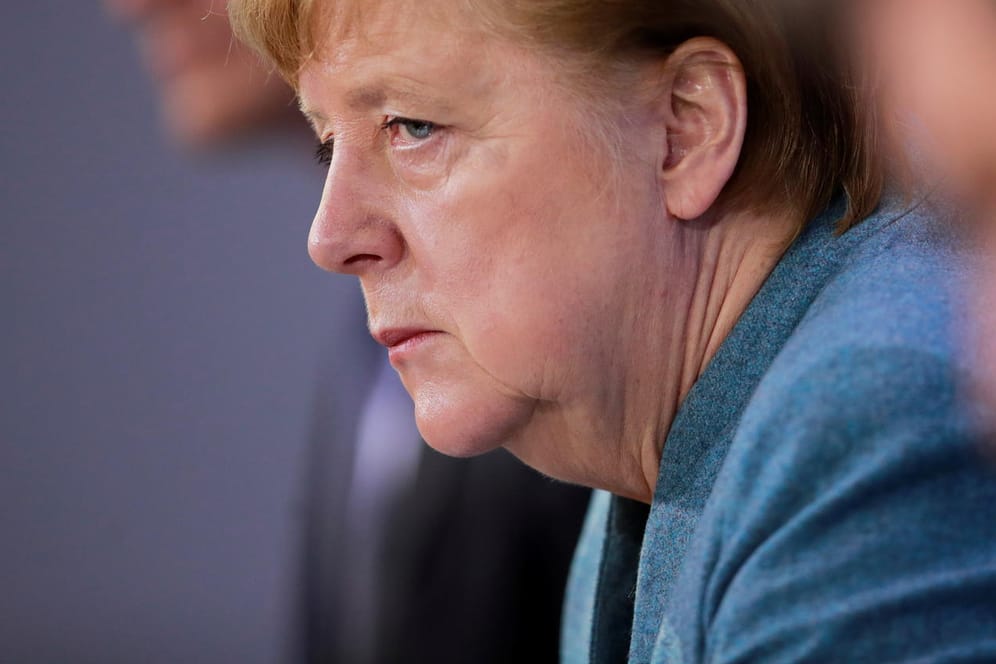 Angela Merkel auf der Pressekonferenz: Es reicht einfach nicht, was die Kanzlerin mit den Ministerpräsidenten beschlossen hat.