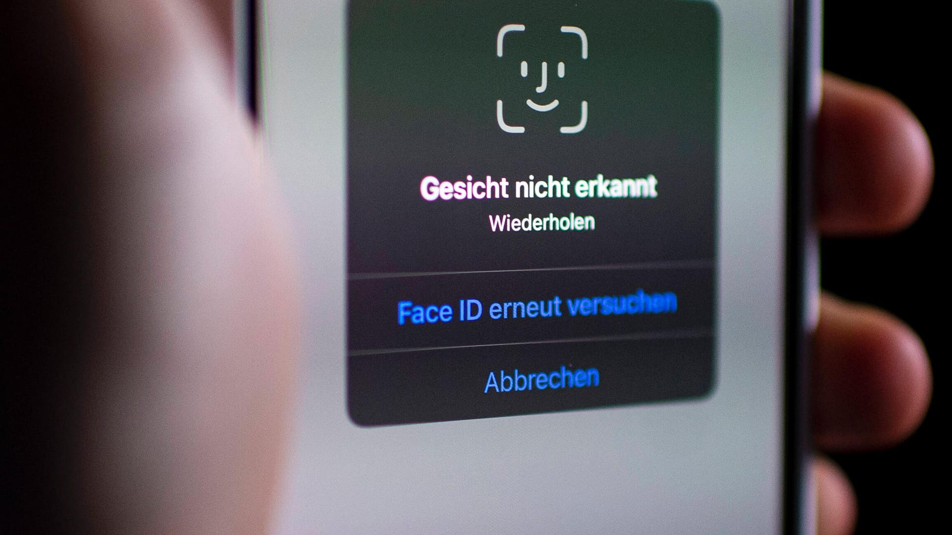 Die Gesichtserkennung auf dem iPhone: Mit dem kommenden Update soll Entsperren trotz Maske möglich sein