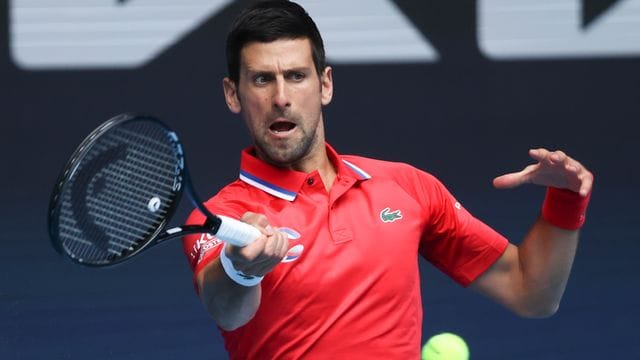 Startete mit Serbien mit einem Sieg in den ATP Cup: Novak Djokovic. Startete mit Serbien mit einem Sieg in den ATP Cup: Novak Djokovic.