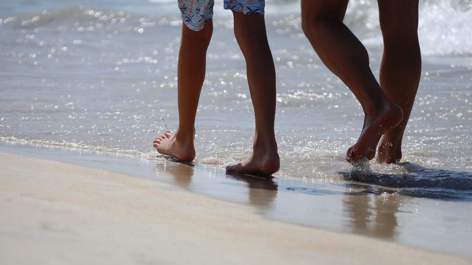 Pauschalurlaub: In der Corona-Pandemie haben viele Menschen Angst, ihren Urlaub stornieren zu müssen und auf hohen Gebühren sitzen zu bleiben.