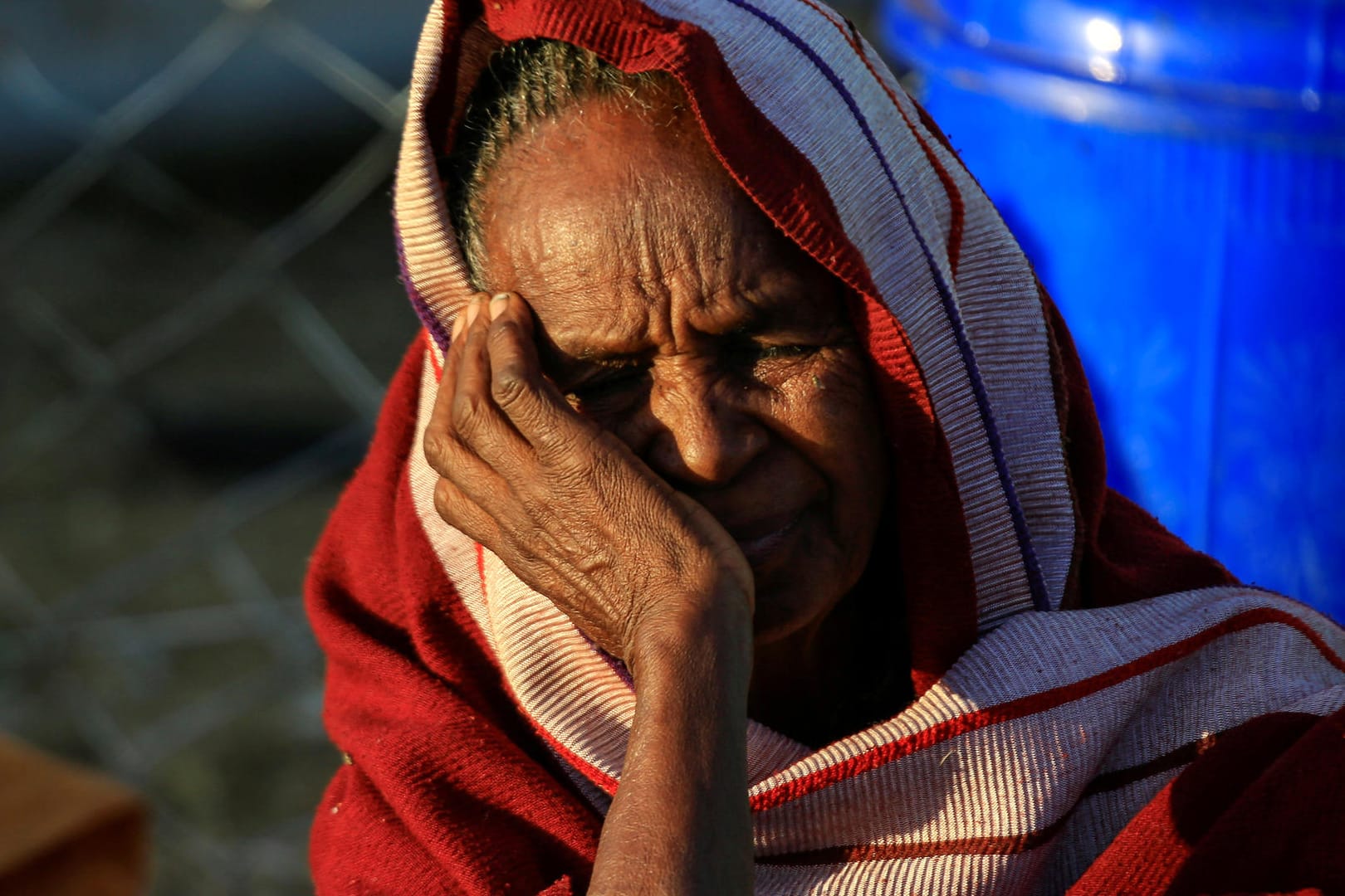 Aus Tigray geflüchtete Frau in Hamdayet im Osten Sudans: Das Land zieht Militär an der Grenze zu Äthiopien zusammen.