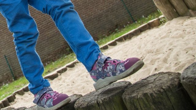 Das eine Kind traut sich mehr zu, das andere ist ängstlicher - und manchmal können die Kleinen sogar Phobien vor bestimmten Dingen haben. Das eine Kind traut sich mehr zu, das andere ist ängstlicher - und manchmal können die Kleinen sogar Phobien vor bestimmten Dingen haben.