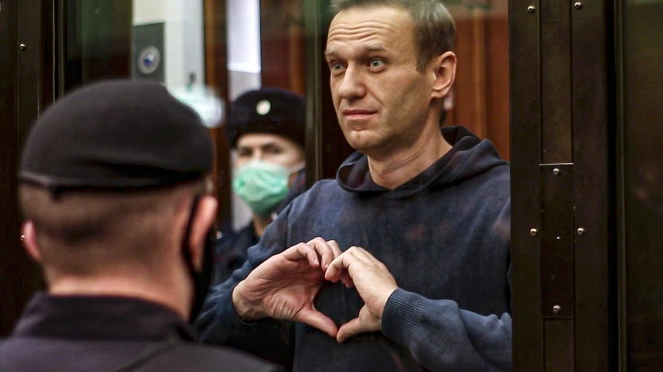 Alexej Nawalny im Gerichtssaal.
