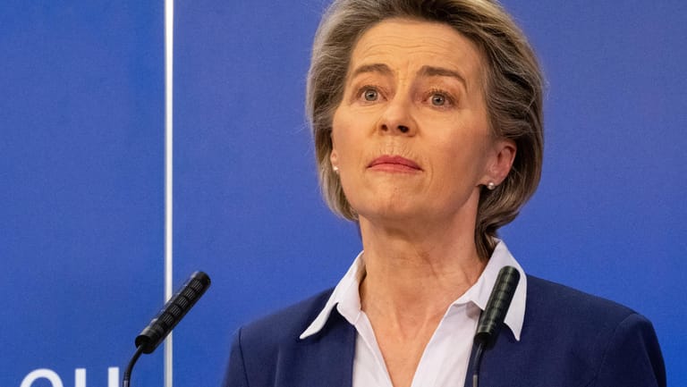 EU-Kommissionspräsidentin Ursula von der Leyen (CDU): "kleiner Kreis hauptsächlich deutscher Mitarbeiter".