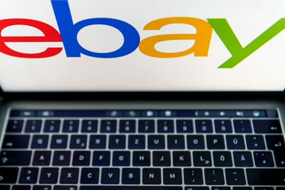 Ebay zieht seine Provisionen per Lastschrift von Großbritannien aus ein.
