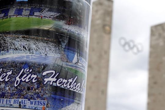 Das Spiel der Bayern bei Hertha BSC im Olympia Stadion wird eine halbe Stunde früher angepfiffen.
