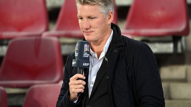 Glaubt an einen Verbleib von Marco Rose bei Borussia Mönchengladbach: Bastian Schweinsteiger. Glaubt an einen Verbleib von Marco Rose bei Borussia Mönchengladbach: Bastian Schweinsteiger.