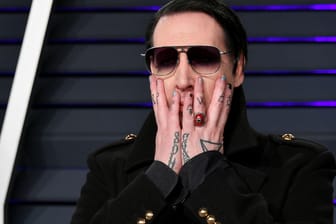 Marilyn Manson: Der Musiker wird von mehreren Frauen beschuldigt, sie missbraucht zu haben.