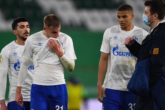 Nach dem Pokal-Aus in Wolfsburg kann sich Schalke ganz auf den Bundesliga-Abstiegskampf konzentrieren.