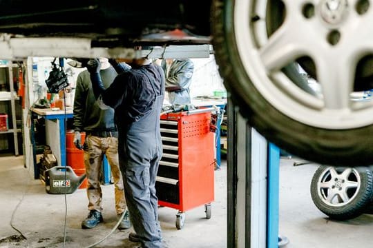 Reparaturen am Auto müssen nicht immer teuer sein.